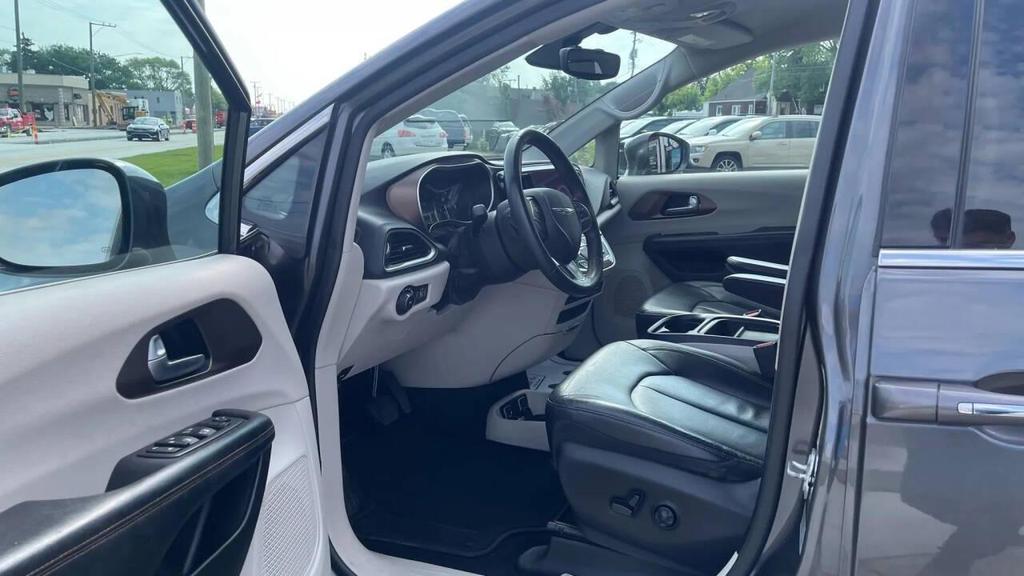 used 2017 Chrysler Pacifica car, priced at $11,995