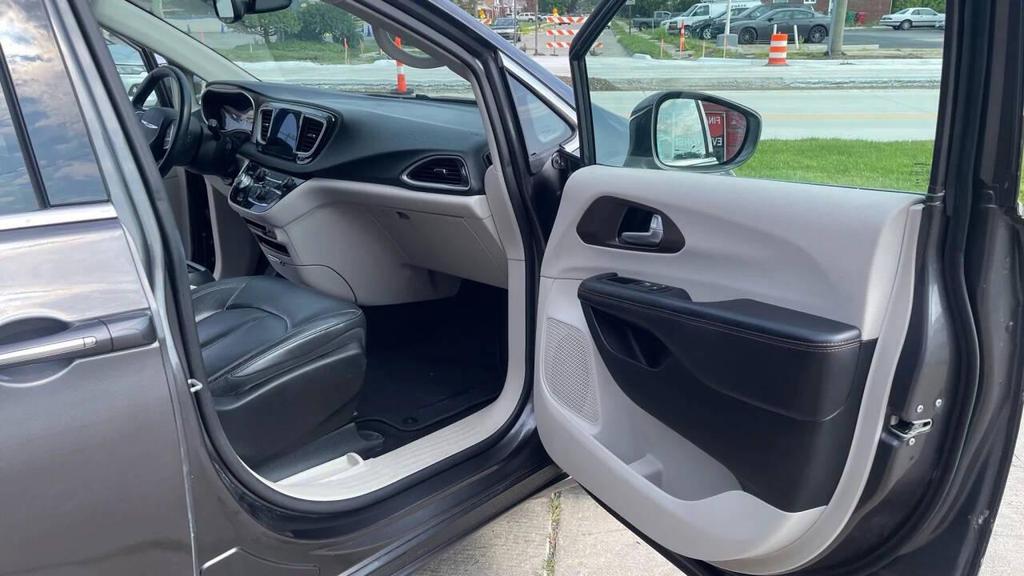 used 2017 Chrysler Pacifica car, priced at $11,995