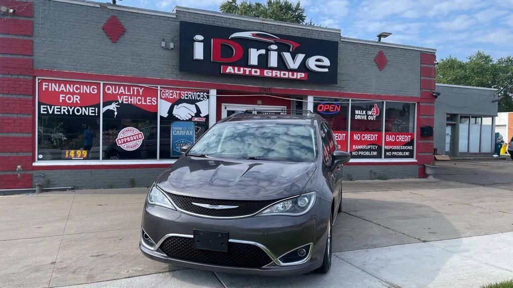 used 2017 Chrysler Pacifica car, priced at $11,995