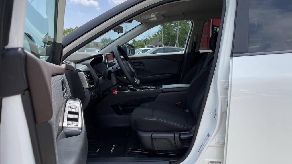 used 2023 Nissan Rogue car, priced at $18,805