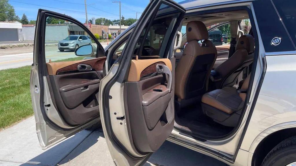 used 2015 Buick Enclave car, priced at $9,595
