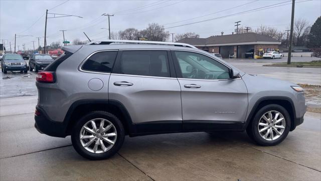 used 2015 Jeep Cherokee car, priced at $11,995