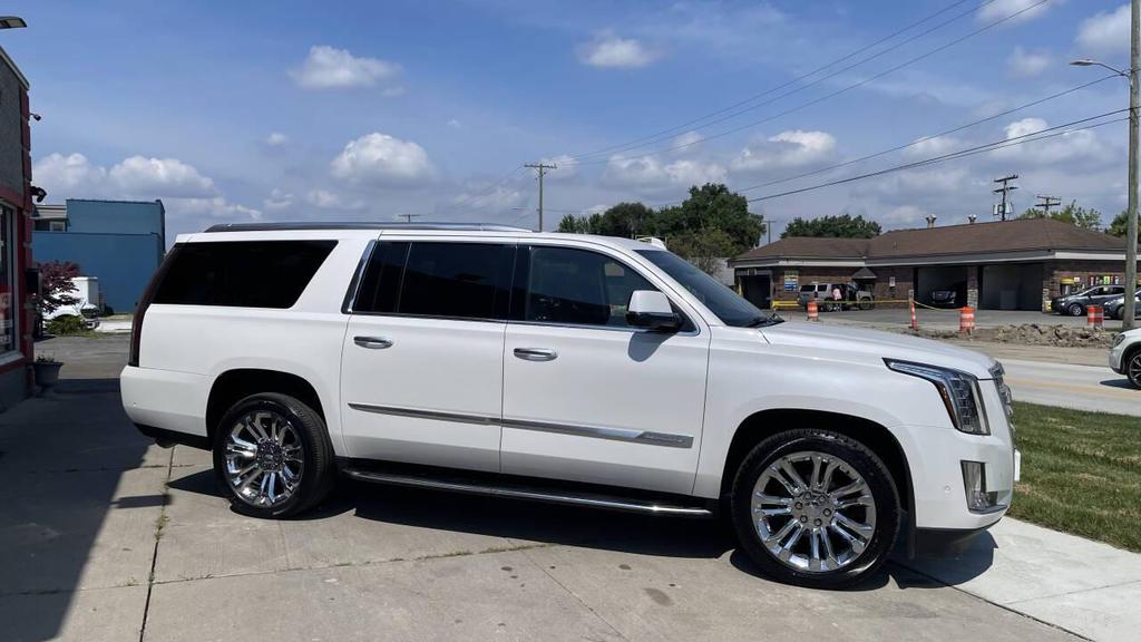used 2018 Cadillac Escalade ESV car, priced at $23,995