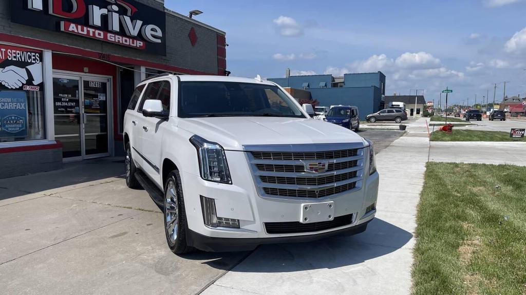 used 2018 Cadillac Escalade ESV car, priced at $23,995