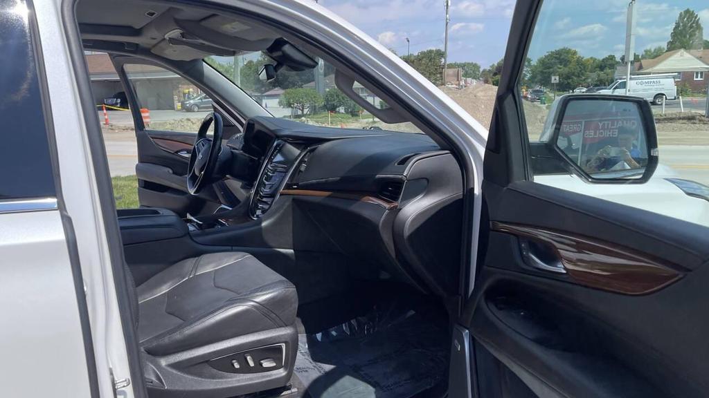 used 2018 Cadillac Escalade ESV car, priced at $23,995