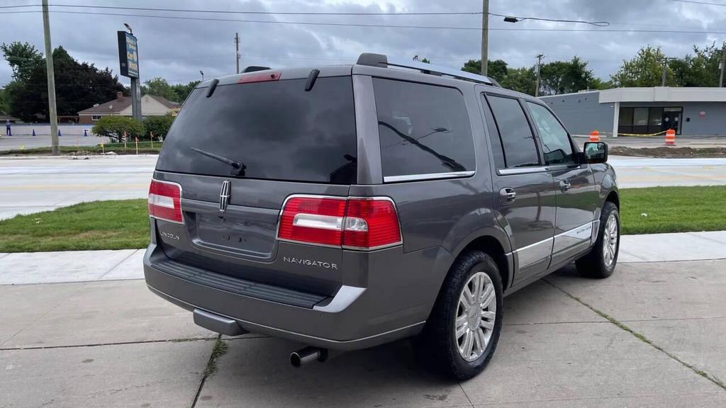 used 2014 Lincoln Navigator car, priced at $12,995