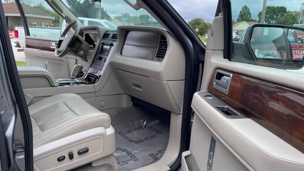used 2014 Lincoln Navigator car, priced at $12,995