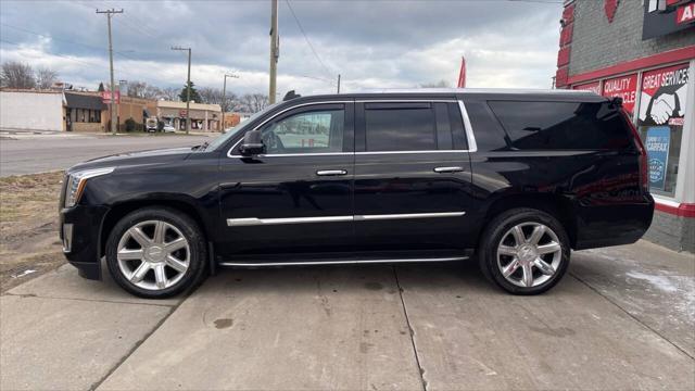 used 2018 Cadillac Escalade ESV car, priced at $20,995