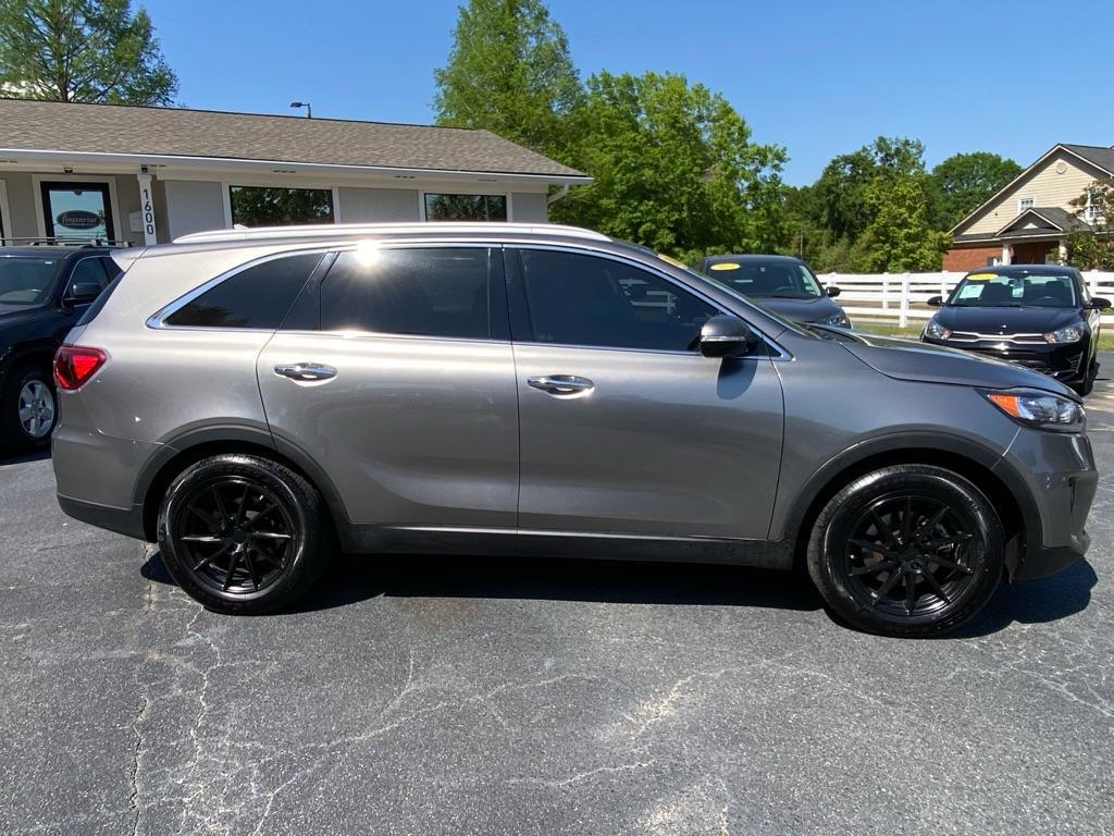 used 2019 Kia Sorento car, priced at $16,950