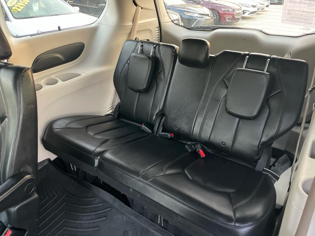 used 2020 Chrysler Pacifica car, priced at $18,950