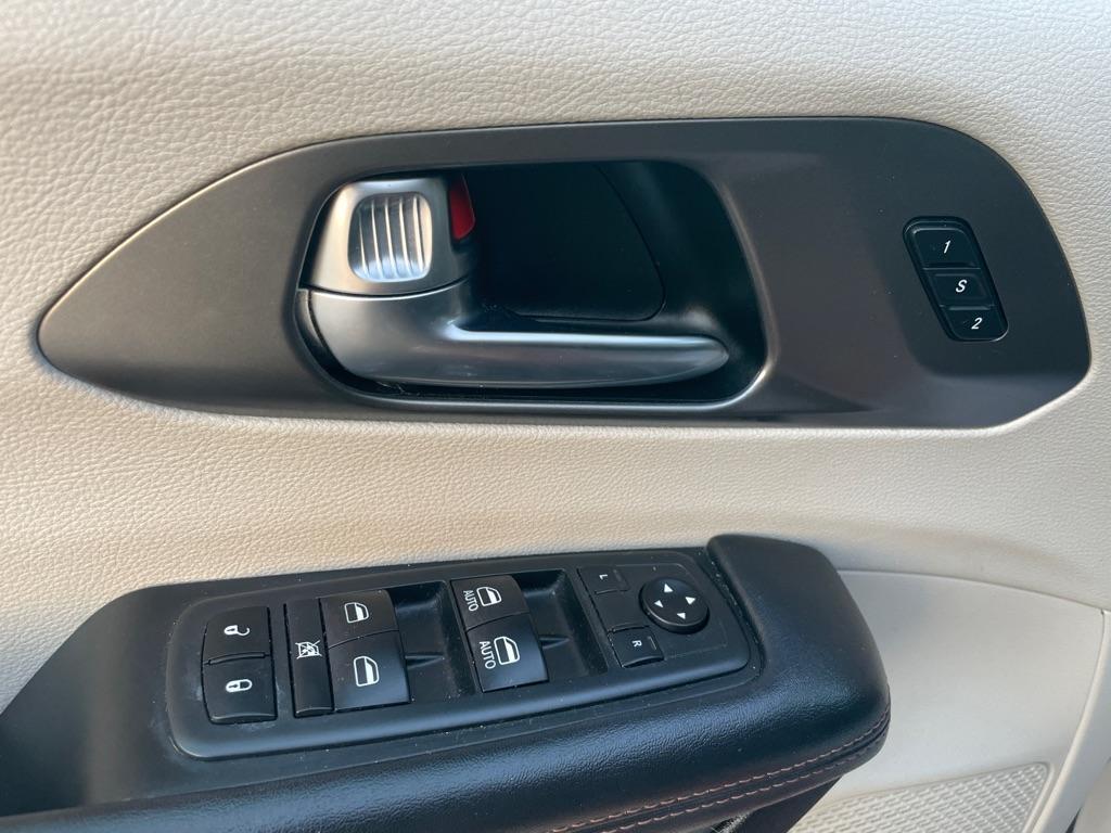 used 2020 Chrysler Pacifica car, priced at $18,950