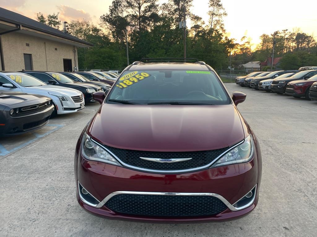 used 2020 Chrysler Pacifica car, priced at $18,950