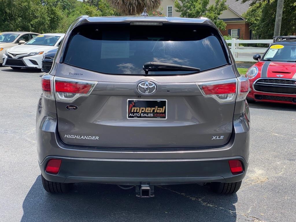 used 2015 Toyota Highlander car, priced at $19,950