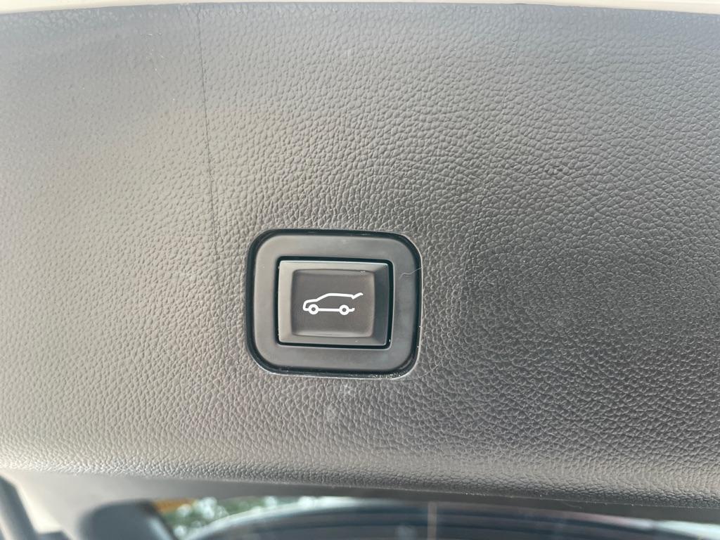 used 2019 Chevrolet Traverse car, priced at $22,950