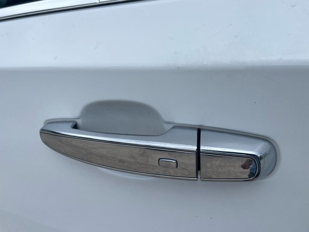 used 2019 Chevrolet Traverse car, priced at $22,950