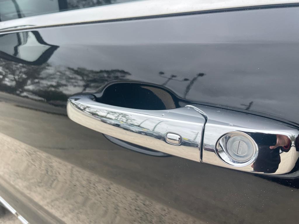 used 2019 Jeep Grand Cherokee car, priced at $18,950
