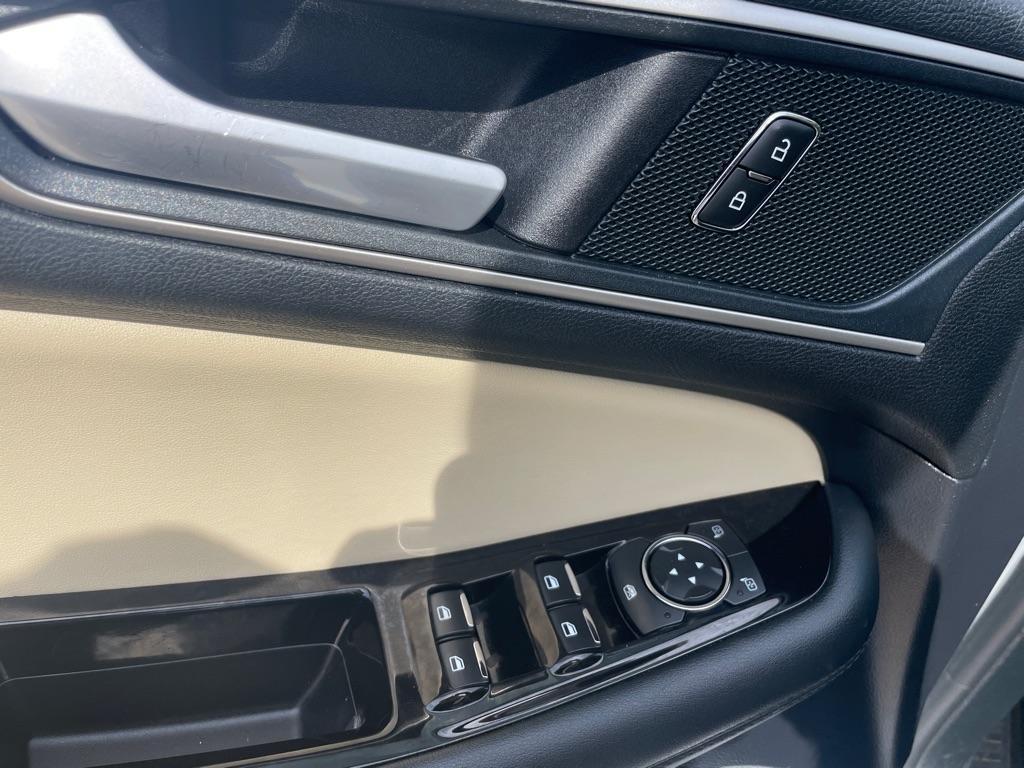 used 2019 Ford Edge car, priced at $14,950