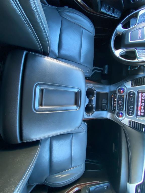 used 2016 GMC Yukon car, priced at $14,950