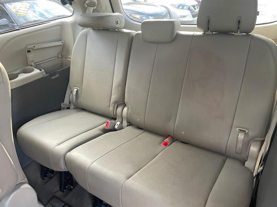 used 2018 Toyota Sienna car, priced at $24,950