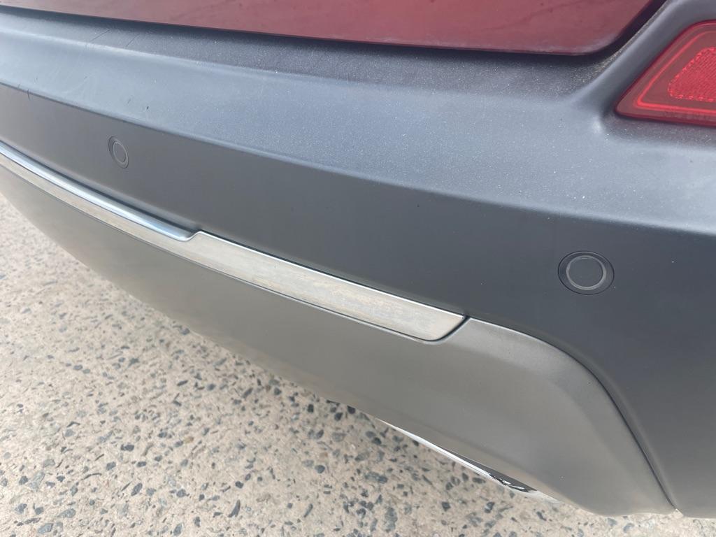 used 2019 Jeep Cherokee car, priced at $17,950
