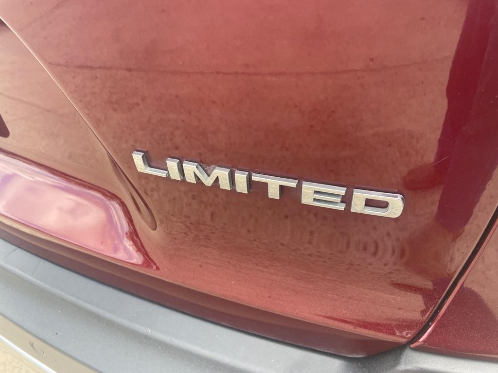 used 2019 Jeep Cherokee car, priced at $17,950