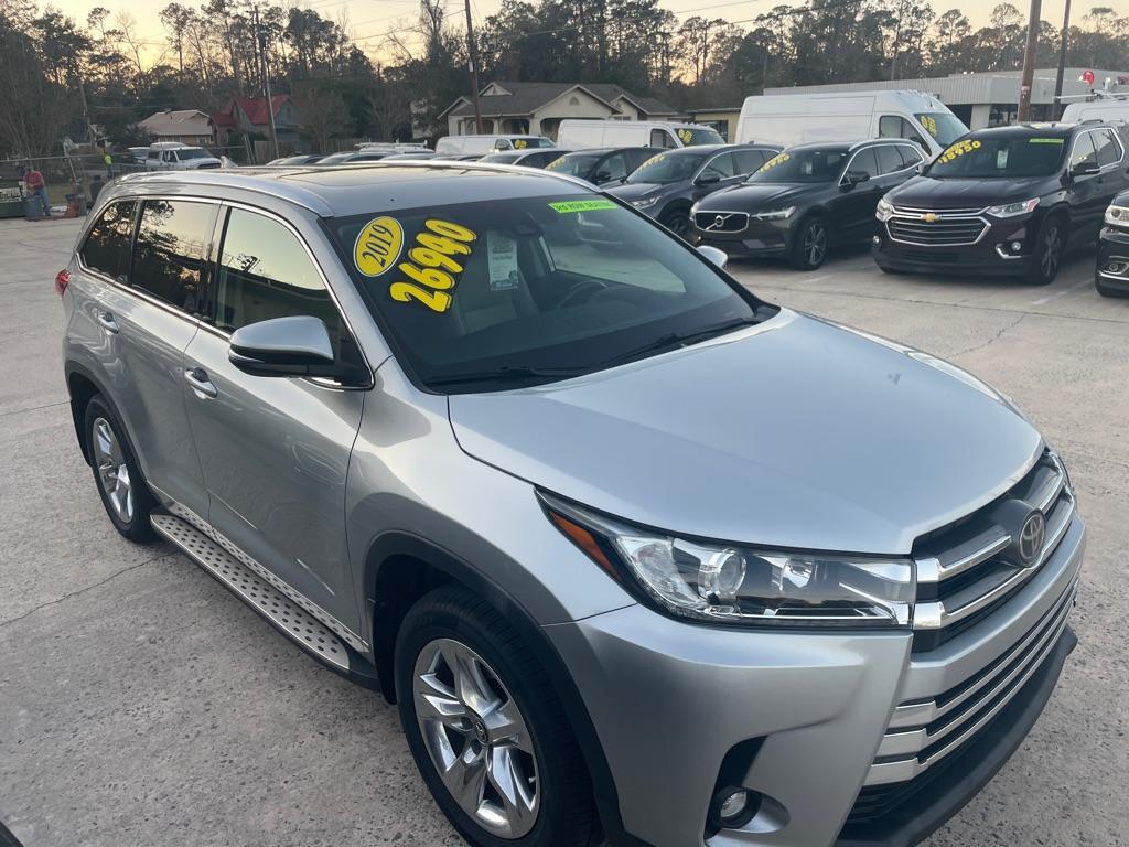 used 2019 Toyota Highlander car, priced at $26,950