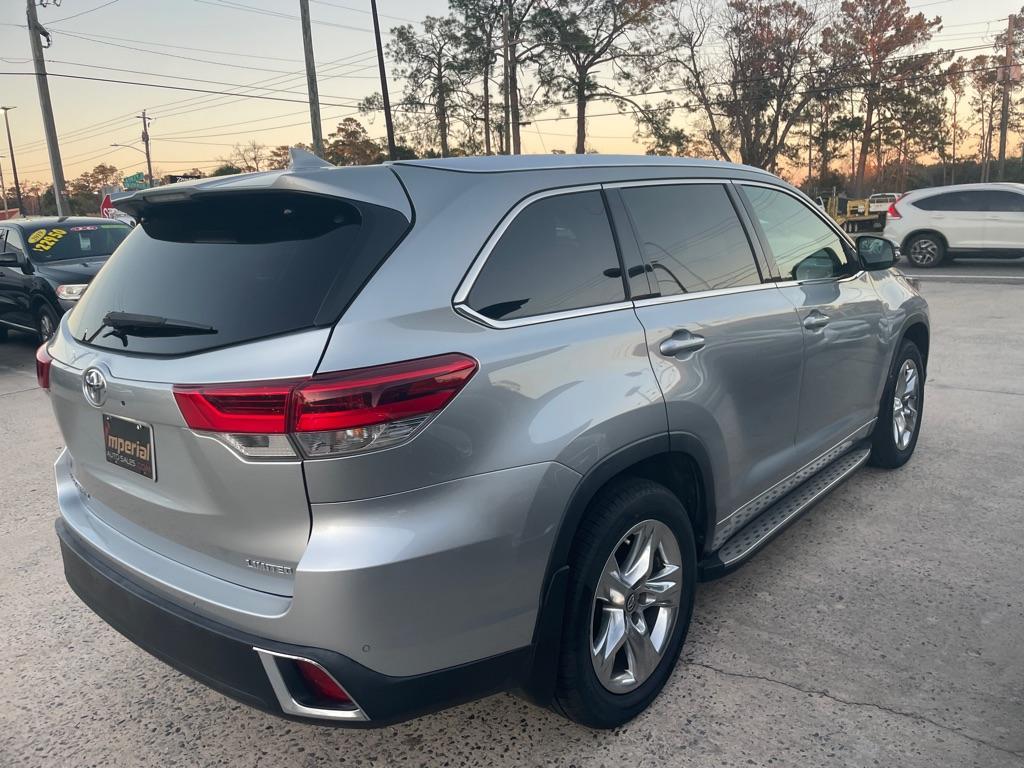 used 2019 Toyota Highlander car, priced at $26,950