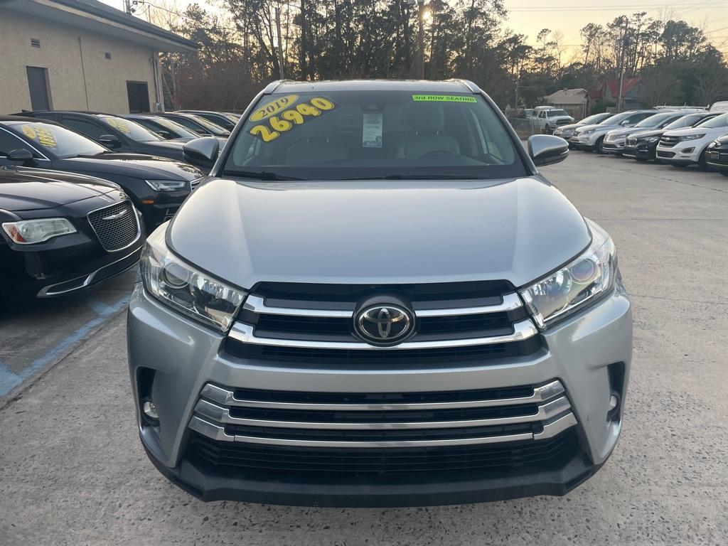 used 2019 Toyota Highlander car, priced at $26,950