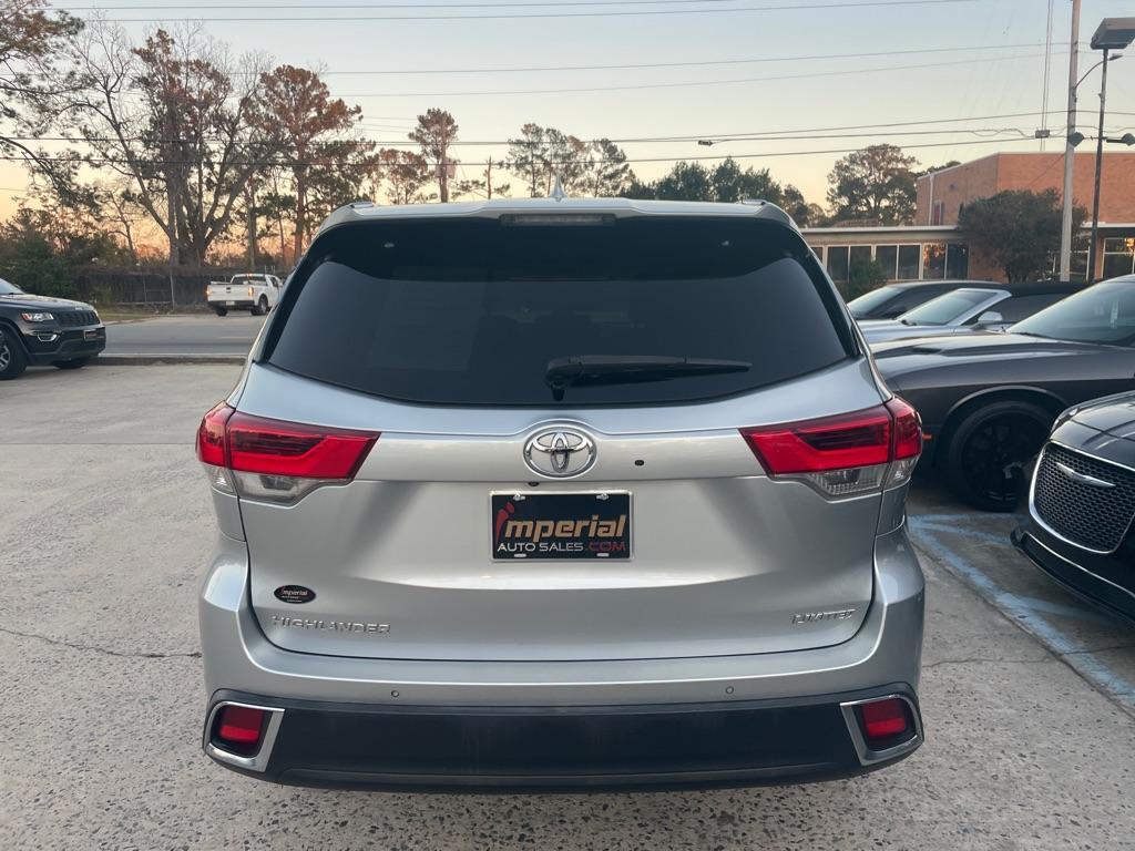 used 2019 Toyota Highlander car, priced at $26,950