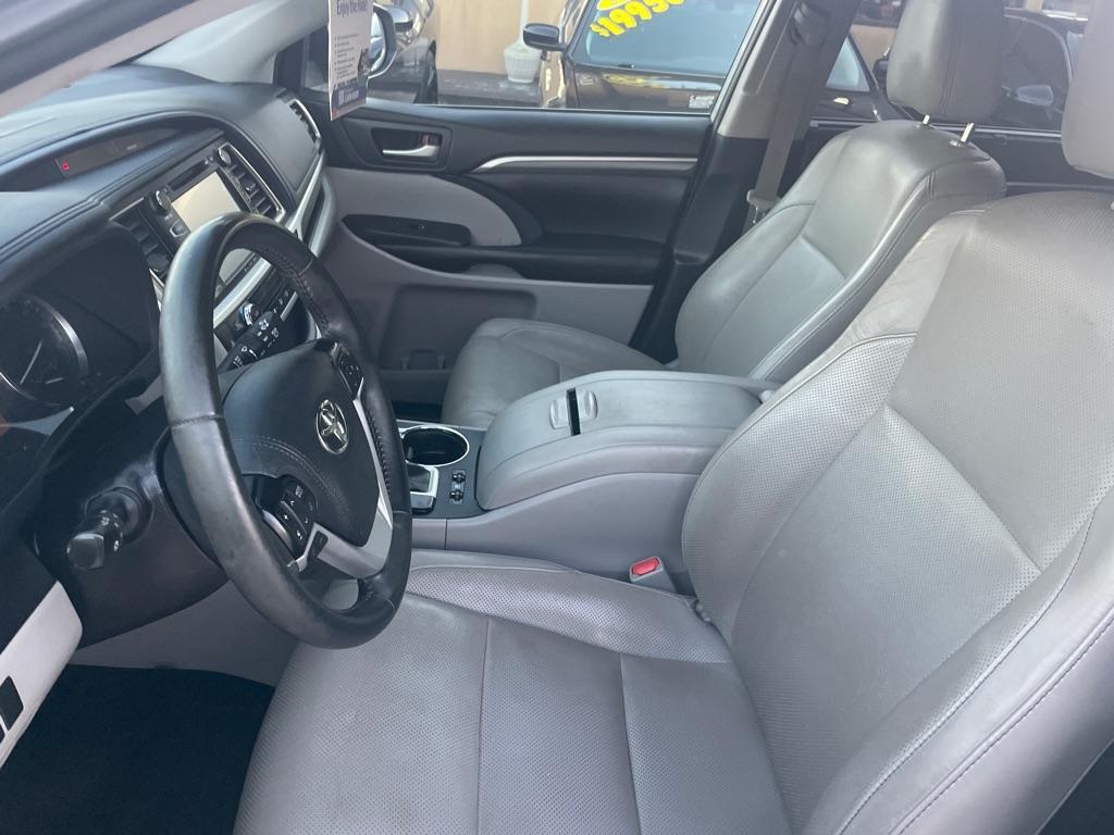 used 2019 Toyota Highlander car, priced at $26,950