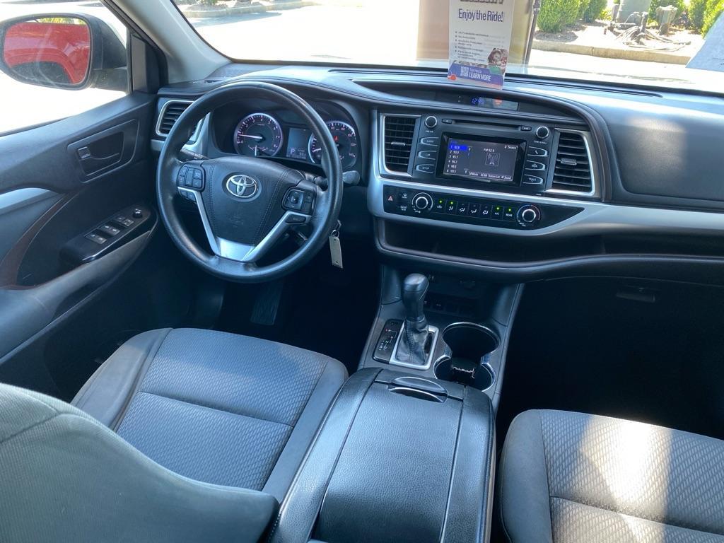 used 2016 Toyota Highlander car, priced at $13,950