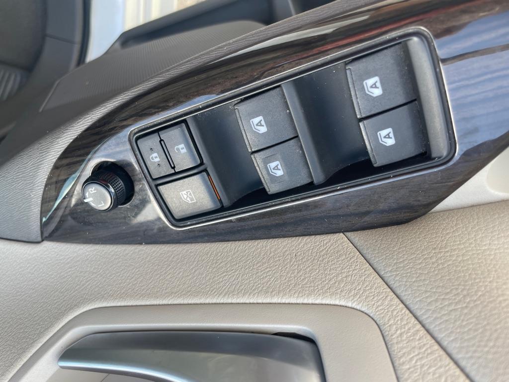 used 2015 Toyota Sienna car, priced at $15,950
