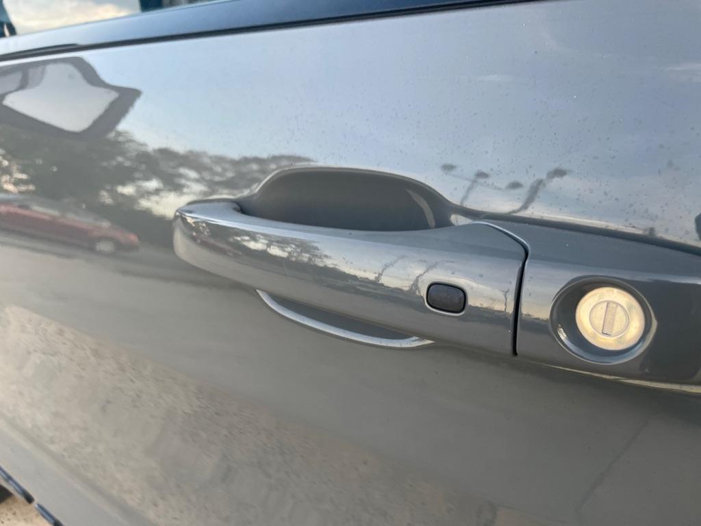 used 2020 Jeep Grand Cherokee car, priced at $21,500