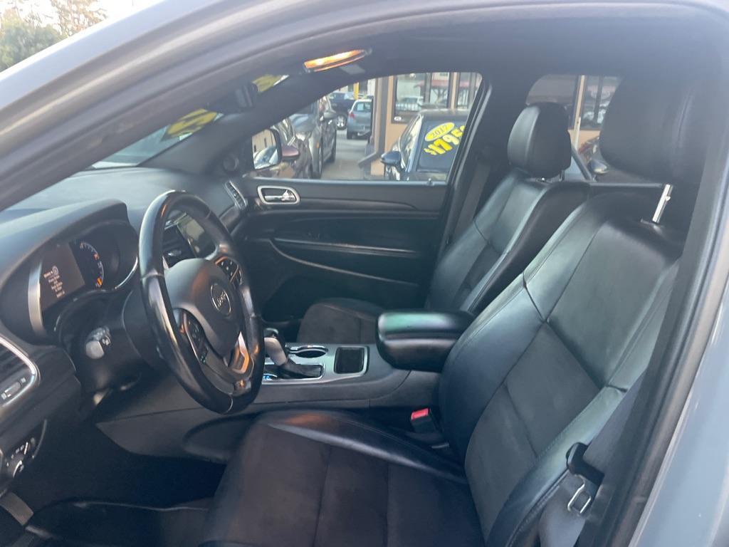 used 2020 Jeep Grand Cherokee car, priced at $21,500