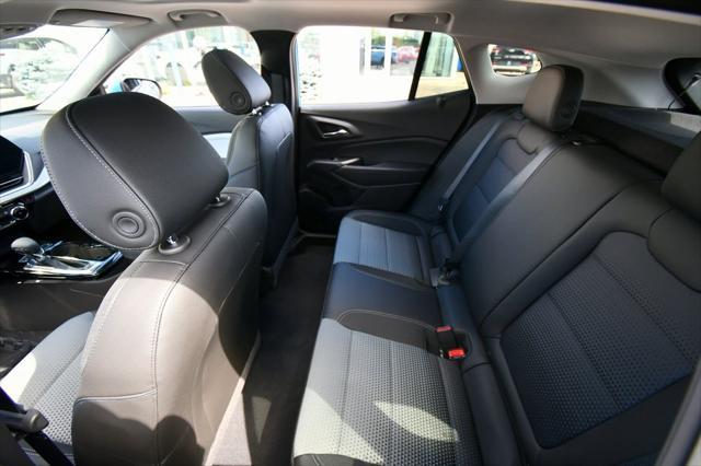 new 2025 Chevrolet Trax car, priced at $25,275