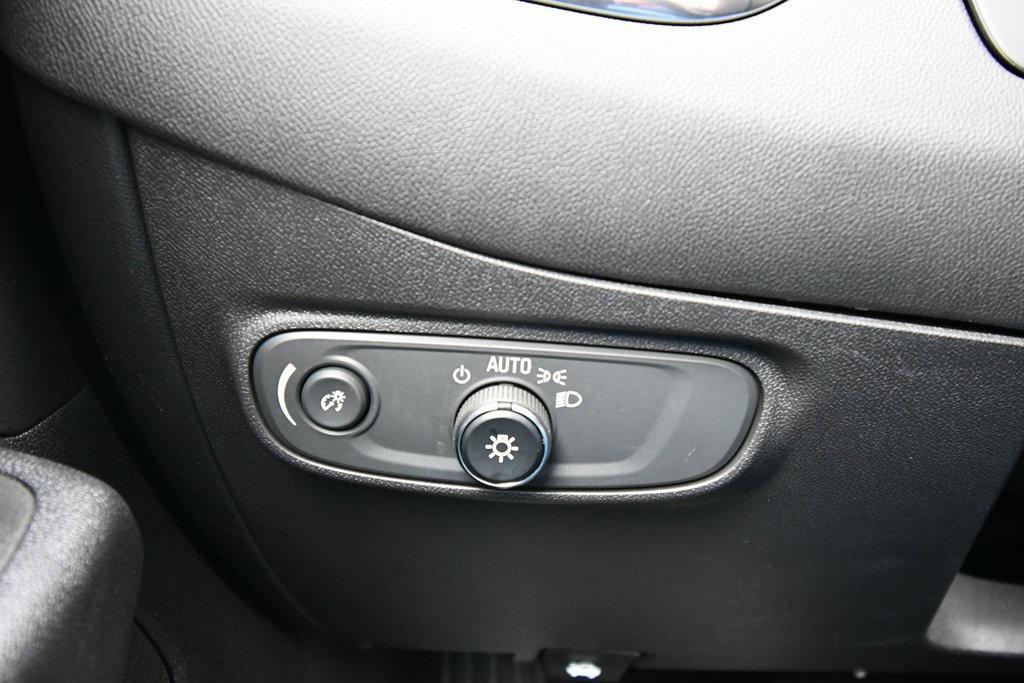 used 2022 Chevrolet Equinox car, priced at $24,400