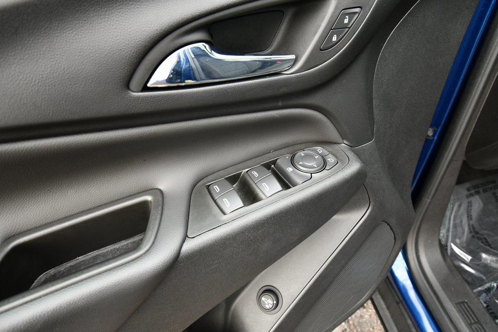 used 2022 Chevrolet Equinox car, priced at $24,400