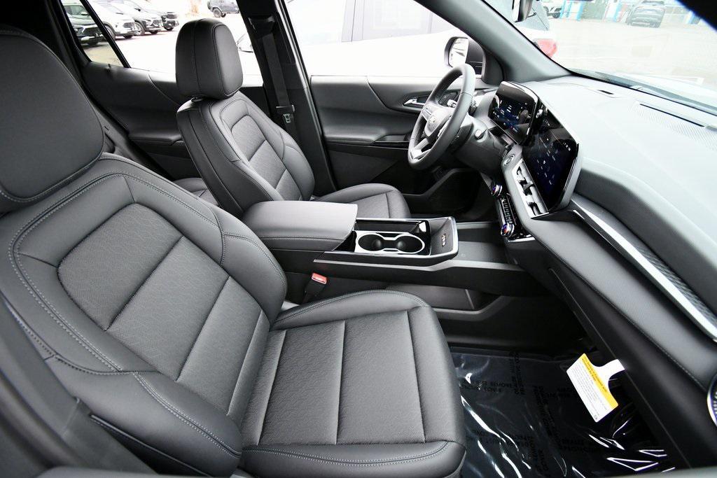 new 2026 Chevrolet Equinox car, priced at $32,045