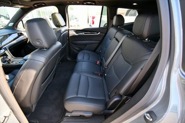 used 2022 Cadillac XT6 car, priced at $40,000