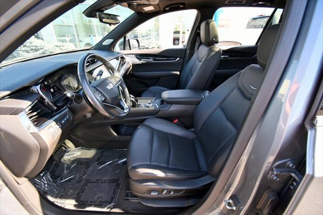 used 2022 Cadillac XT6 car, priced at $40,000