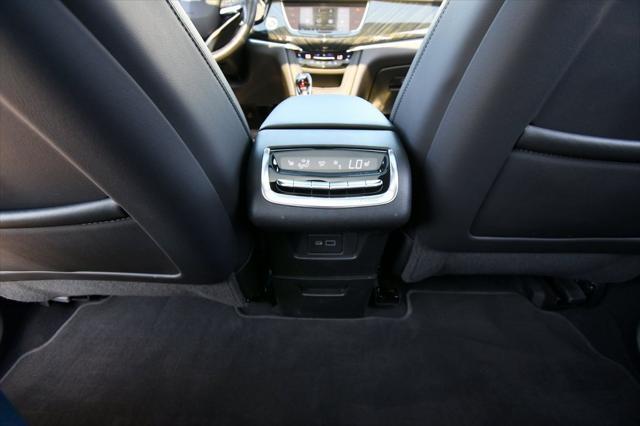 used 2022 Cadillac XT6 car, priced at $40,000