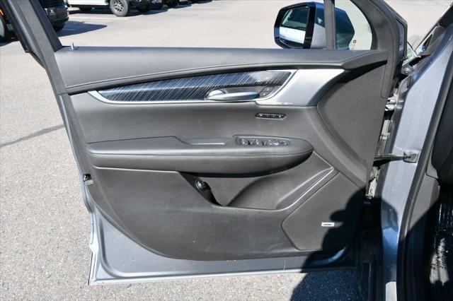 used 2022 Cadillac XT6 car, priced at $40,000