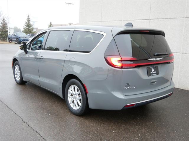 used 2023 Chrysler Pacifica car, priced at $26,000