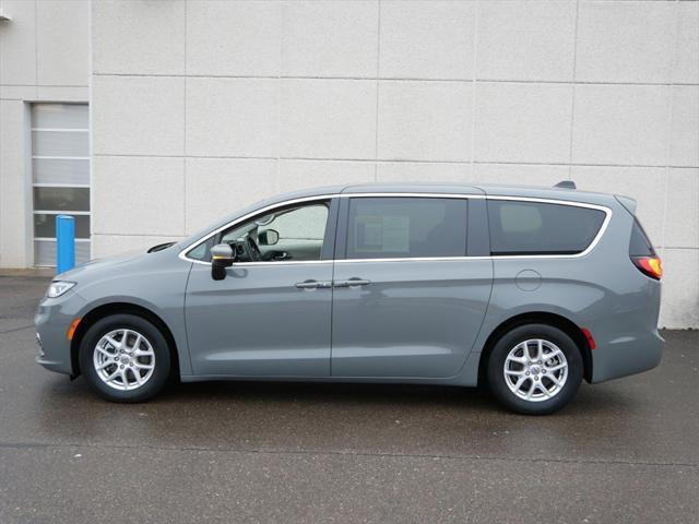 used 2023 Chrysler Pacifica car, priced at $26,000