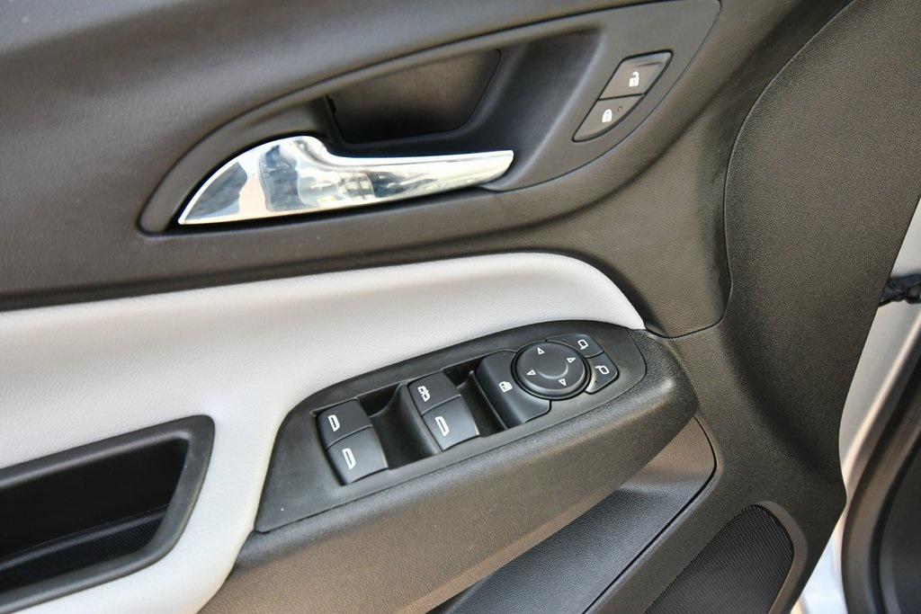 used 2024 Chevrolet Equinox car, priced at $23,250