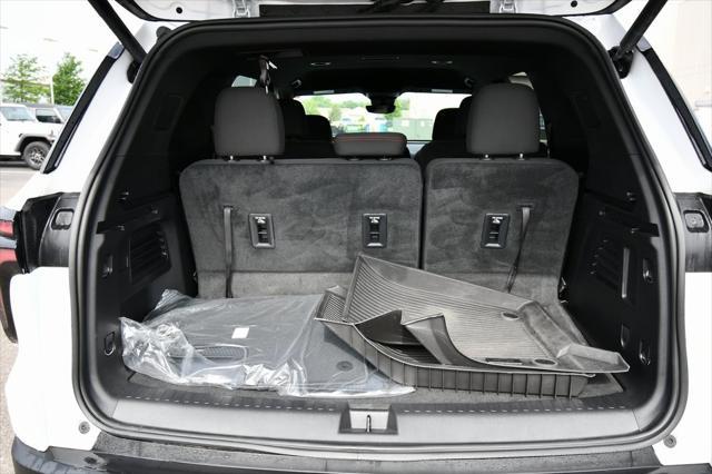 used 2024 Chevrolet Traverse car, priced at $48,000