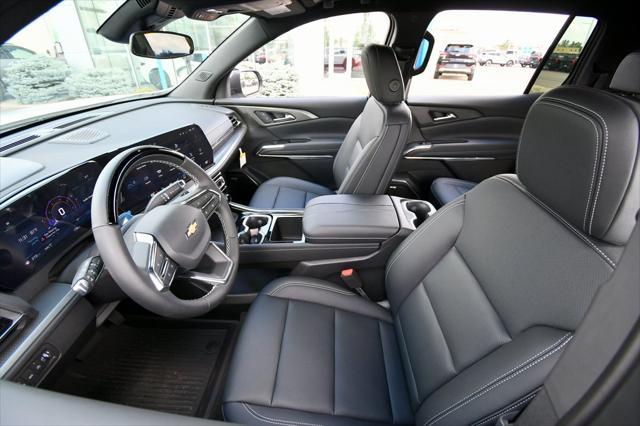 new 2025 Chevrolet Traverse car, priced at $48,975