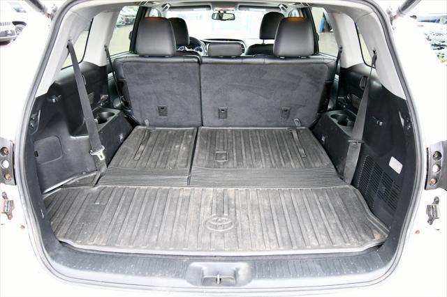 used 2016 Toyota Highlander car, priced at $18,250