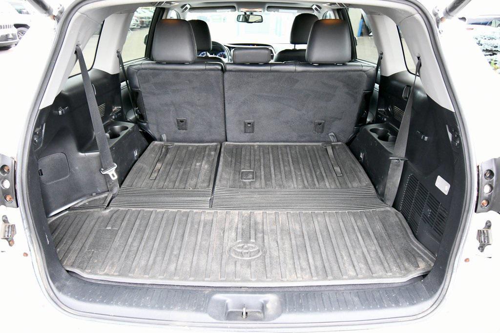 used 2016 Toyota Highlander car, priced at $17,500