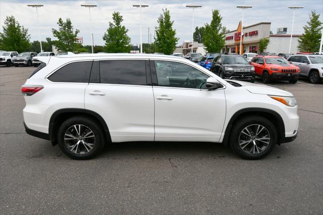 used 2016 Toyota Highlander car, priced at $18,250